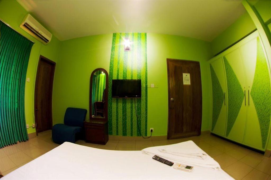 Tropical Daisy Hotel Dacca Exterior foto